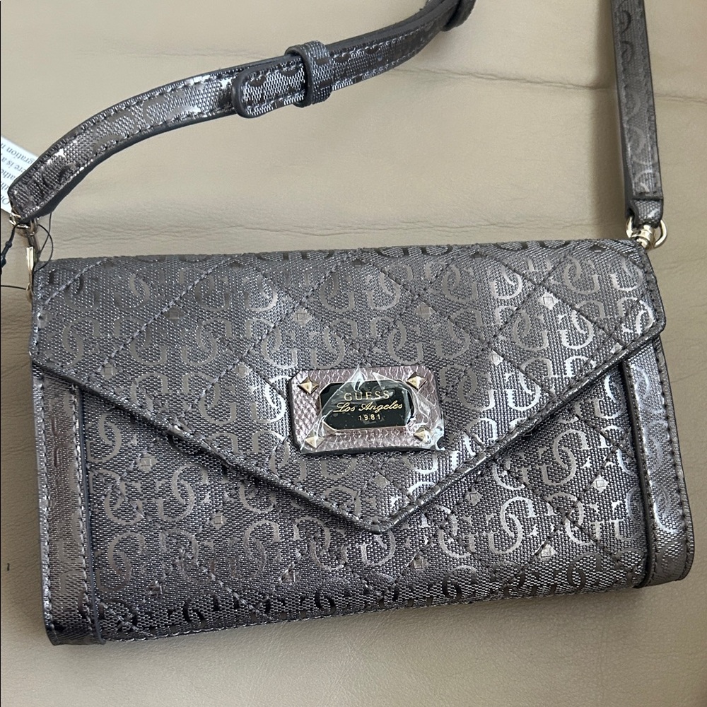 Guess Juliet crossbody wallet